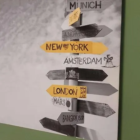 Modern - 50 M From Sea - Free Wi-fi - Super Cool - Terrace - Fully Air-conditioned St. Paul's Bay