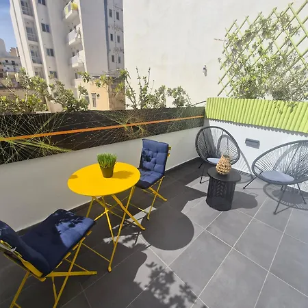 Modern - 50 M From Sea - Free Wi-fi - Super Cool - Terrace - Fully Air-conditioned * San Pawl il-Baħar