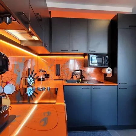 Modern - 50 M From Sea - Free Wi-fi - Super Cool - Terrace - Fully Air-conditioned