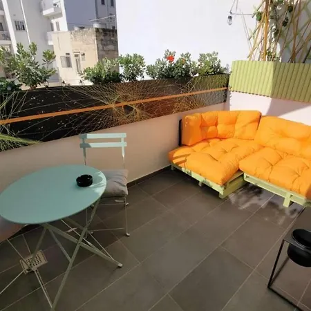 Modern - 50 M From Sea - Free Wi-fi - Super Cool - Terrace - Fully Air-conditioned St. Paul's Bay