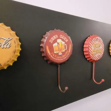 Modern - 50 M From Sea - Free Wi-fi - Super Cool - Terrace - Fully Air-conditioned דירה *