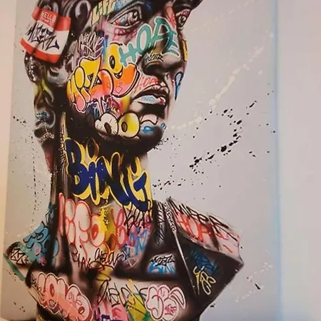 Modern - 50 M From Sea - Free Wi-fi - Super Cool - Terrace - Fully Air-conditioned Appartamento *