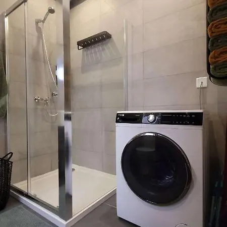 Modern - 50 M From Sea - Free Wi-fi - Super Cool - Terrace - Fully Air-conditioned Appartamento