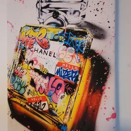 דירה Modern - 50 M From Sea - Free Wi-fi - Super Cool - Terrace - Fully Air-conditioned