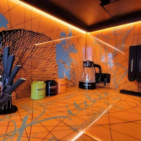 Modern - 50 M From Sea - Free Wi-fi - Super Cool - Terrace - Fully Air-conditioned Apartman