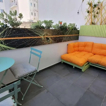 Modern - 50 M From Sea - Free Wi-fi - Super Cool - Terrace - Fully Air-conditioned 圣保罗湾城